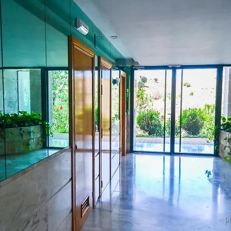 Apartment Higueron
